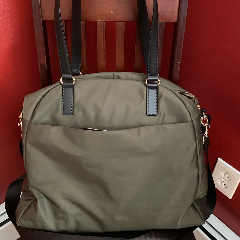 Lo & Sons The OG OMG Laptop tote in army green